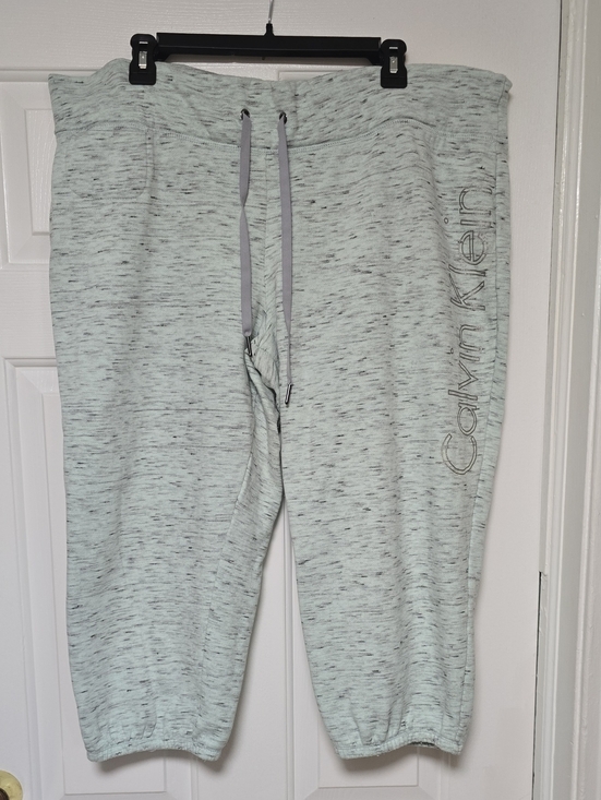 Calvin Klein Pants - Calvin Klein Light Mint Heathered Drawstring Capris Size XXL